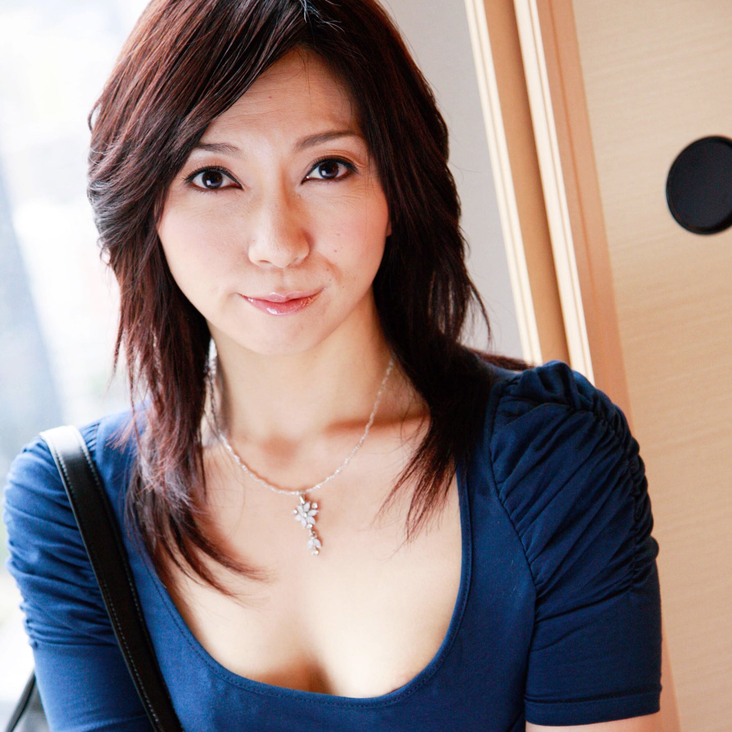 何度でも見たくなる!熟女の野獣FUCK!生チン感触の気持ち良さにイキ吼えるおばさんに追撃中出し20名4時間8