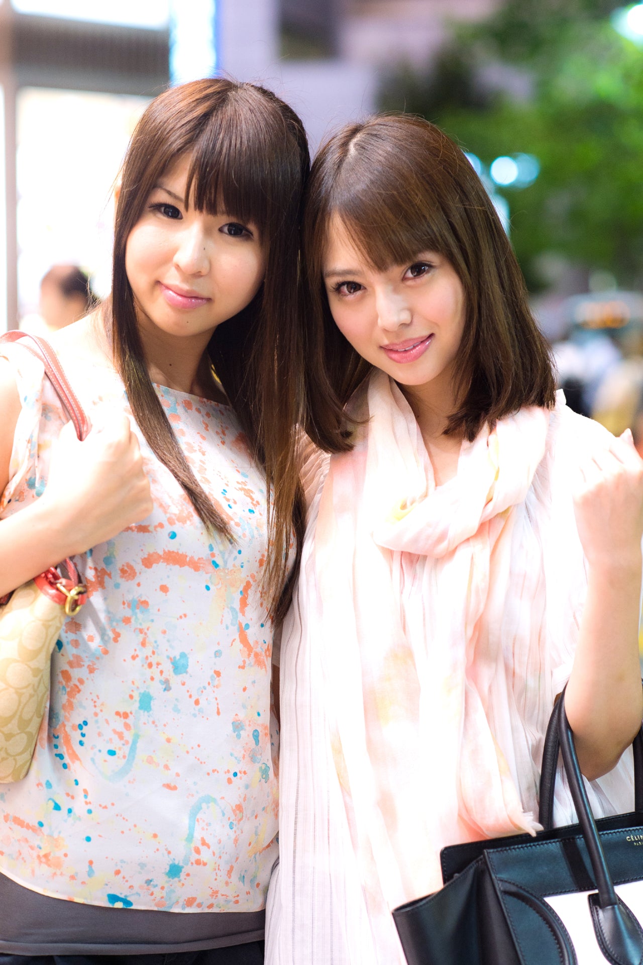 街で見つけたべっぴん姉妹をナンパ姦!! お互いのHなヒミツを暴露し合って後に引けない美人姉妹に生挿入!! 10組20人4時間