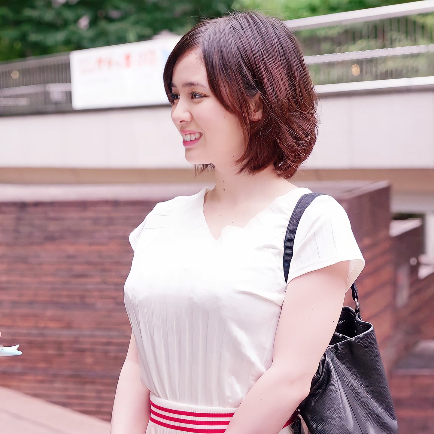 そんなつもりじゃなかったんです…不貞妻3 いつの間にか流されてエッチしてしまった奥さんは久々のエッチに燃えまくってしまうのでした。14人