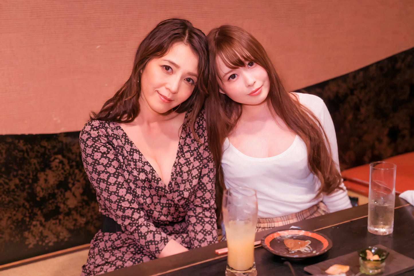 イキ狂い母娘!娘の前で母が痴態をさらしてしまう限界羞恥!!10時間48名