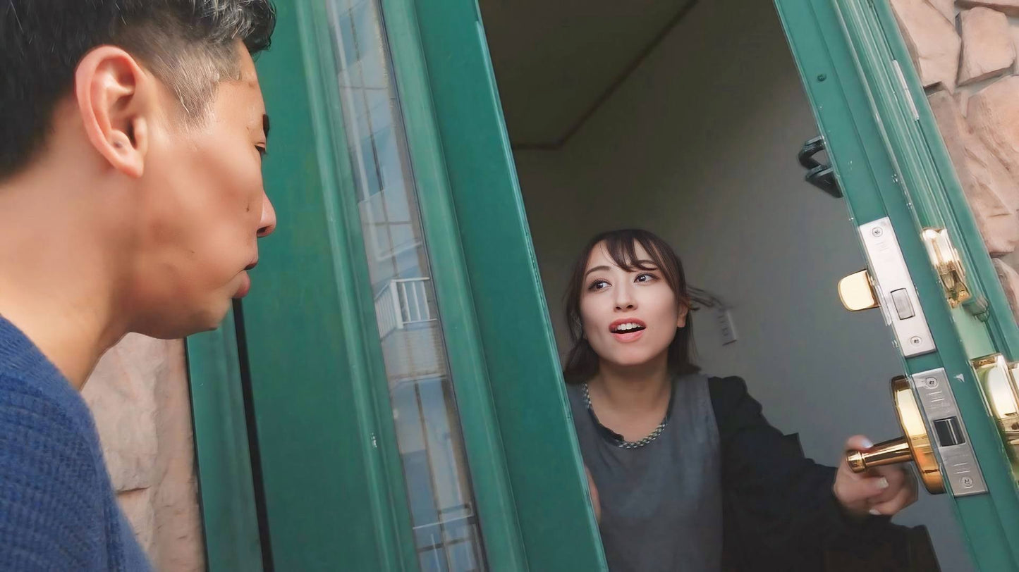 人妻自宅訪問！？声我慢性交！！夫婦・家族の憩いの場が汚される！？背徳さを感じ濡れてしまい間男の中出しまでも受けいれる人妻たち。COMPLETE BEST