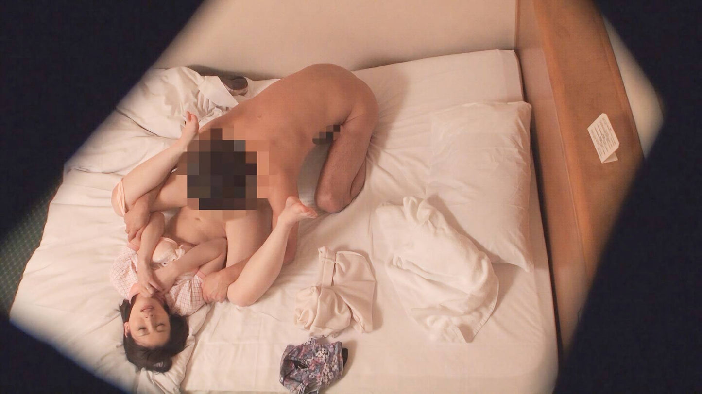 ～密室で繰り広げられる男女の秘め事～流出！ 出張人妻マッサージ こんな若い人妻が来たら男だったら我慢できない 生中された人妻12人