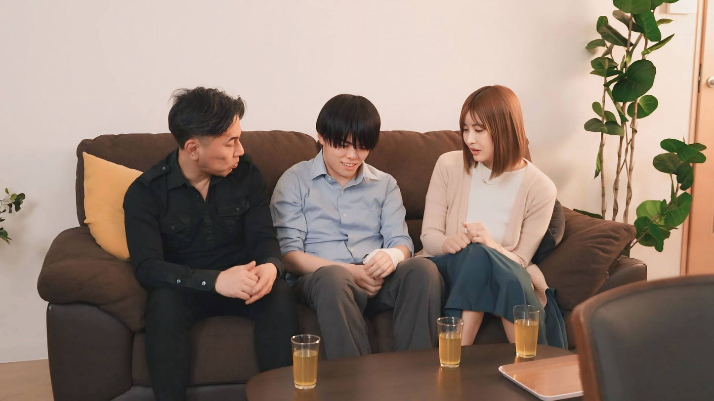 ボクのチ●ポに満足していない妻を、デカチンの甥に●取ってもらった！ 超ビンカン嫁×巨根NTR 夏川あゆみ